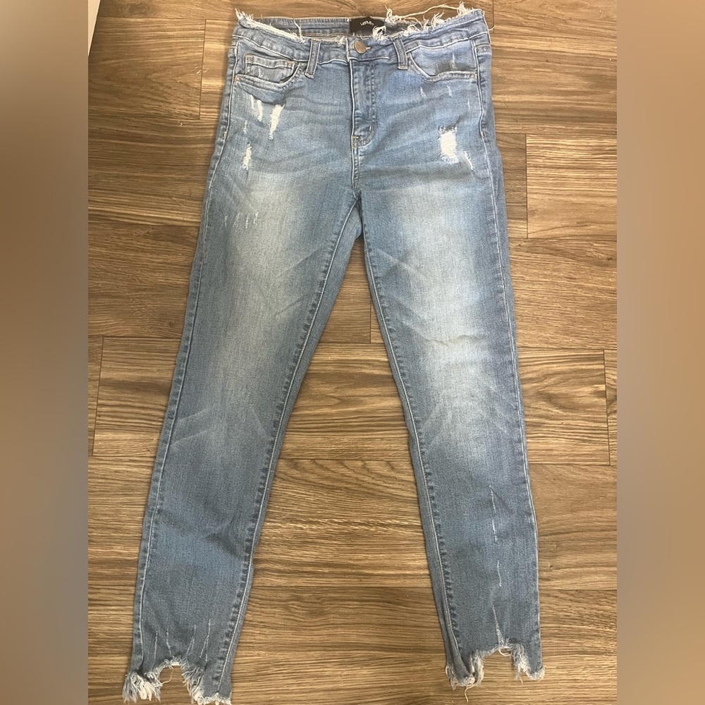 Vervet Women's  Blue Distressed Jeans